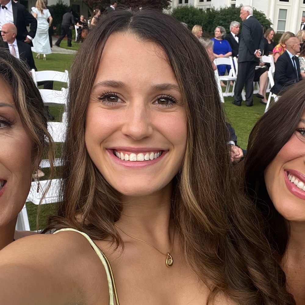 Meet your Posher, Regan